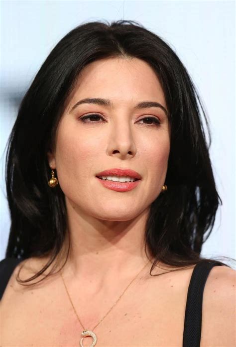 Jaime Murray NUDE Sex Scenes and Paparazzi Shots